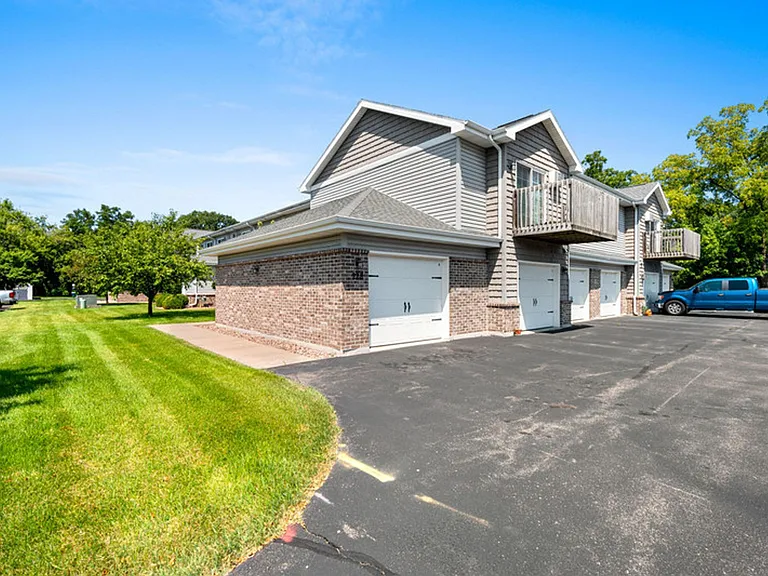 228 Baker Blvd — Photo 38