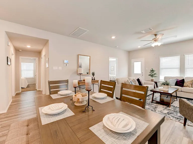 703 Winscott Ave — Photo 14