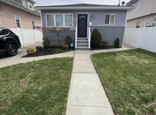 230 Mill Rd, Staten Island, NY 10306