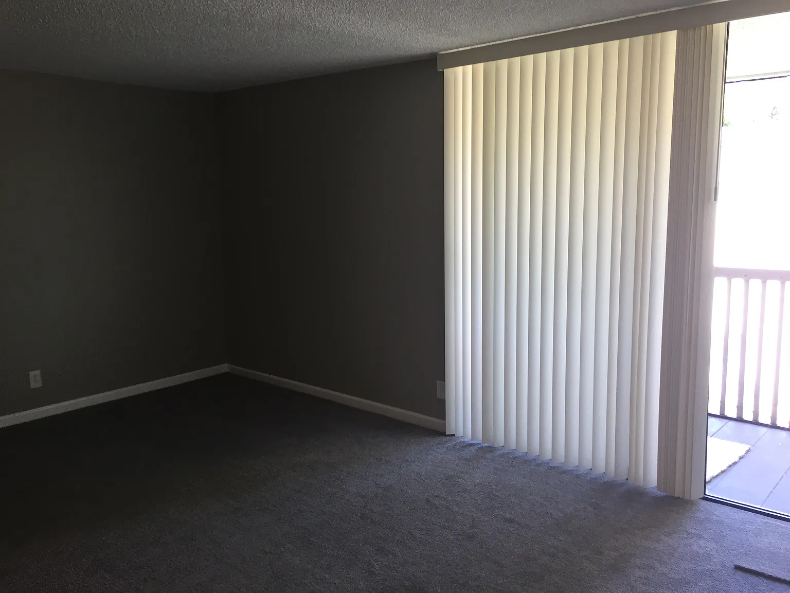 Studio, 490 sqft, $2,200 — Photo 3