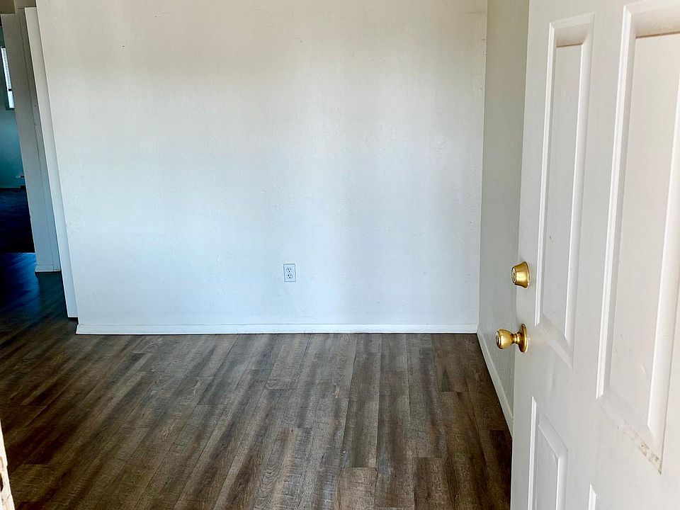 Entry into family room
