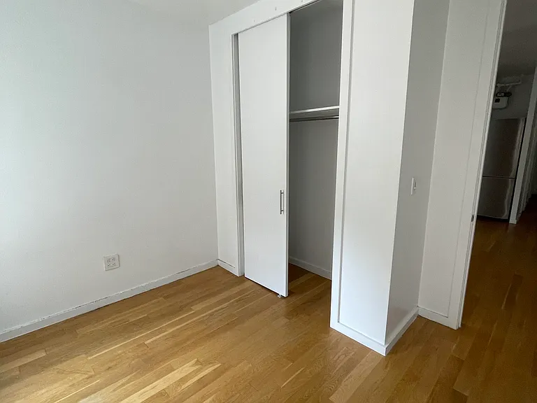 3694 Broadway #3B — Photo 4