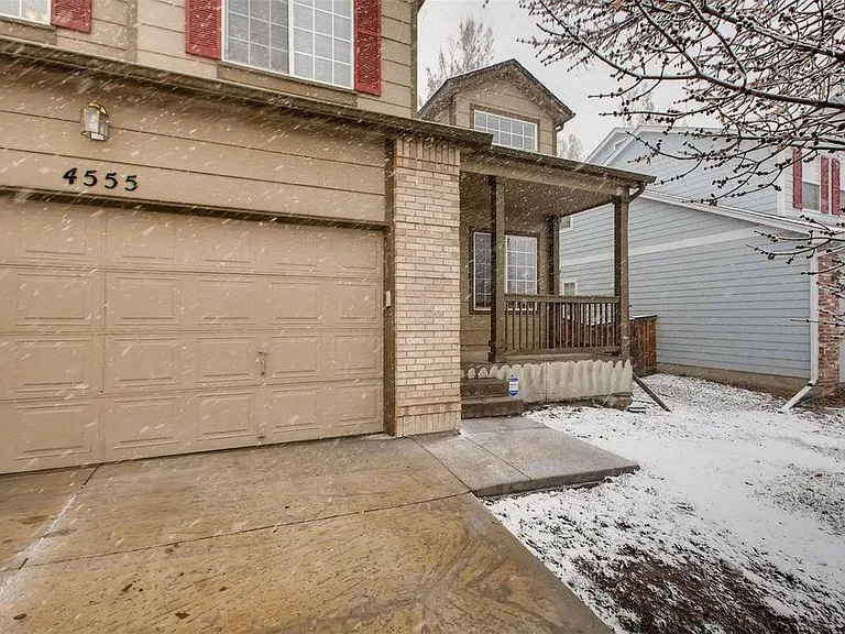 4555 Hunterwood Dr — Photo 1