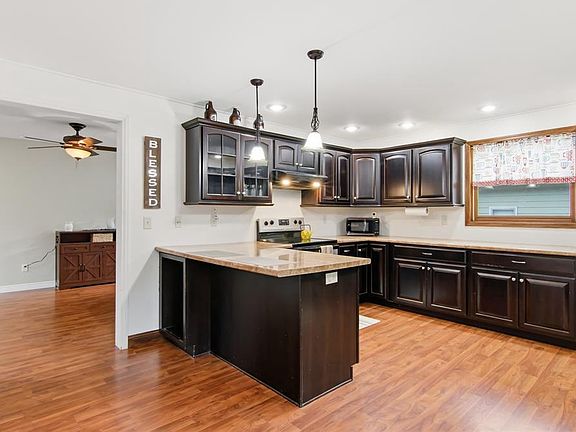 5th image of 615 W Prospect Street