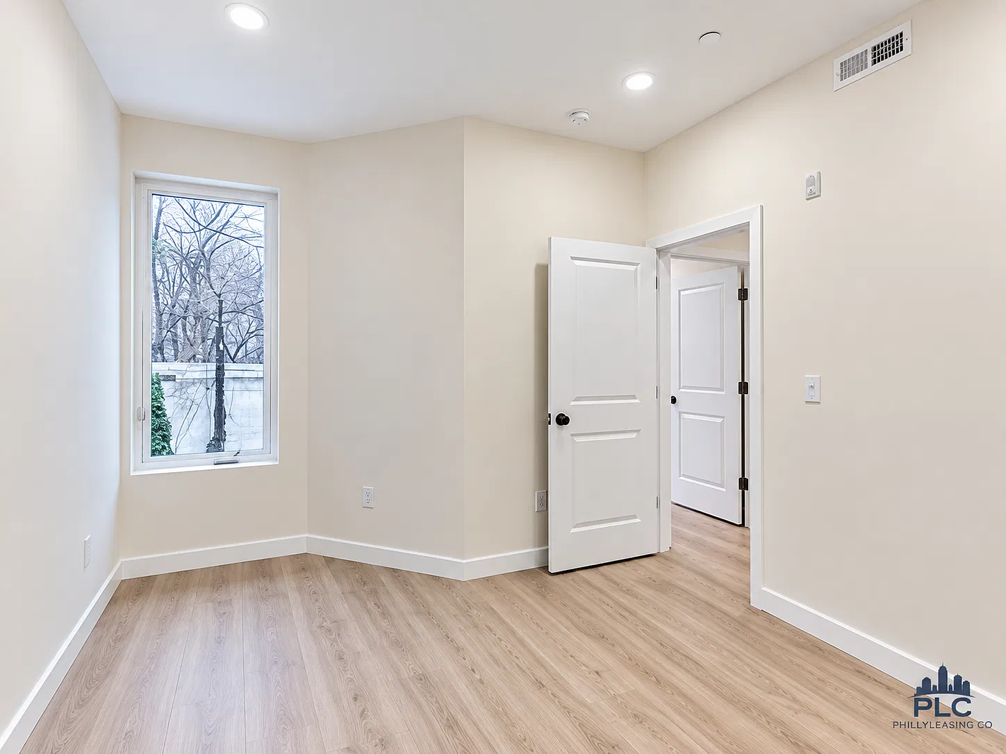 2 bed, $1,799 — Photo 3