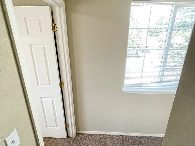 614 Prescott St — Photo 10