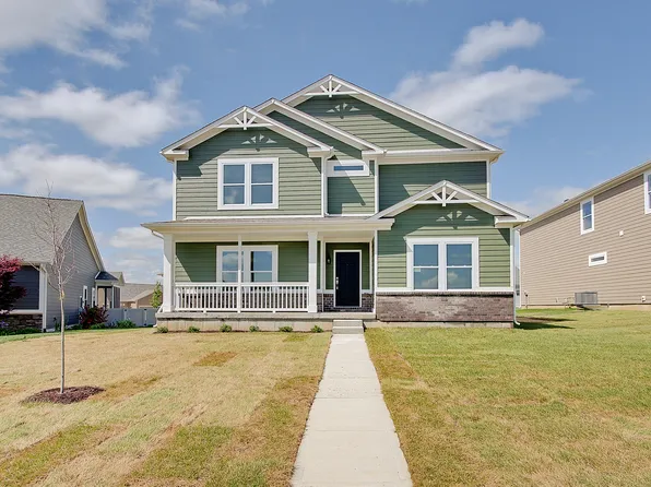 1266 Hanging Rock Dr, Mooresville, IN 46158