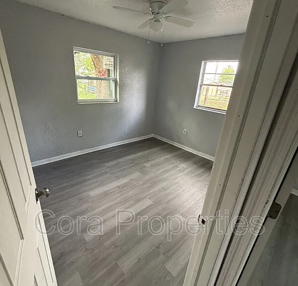 2436 Lilly St — Photo 17