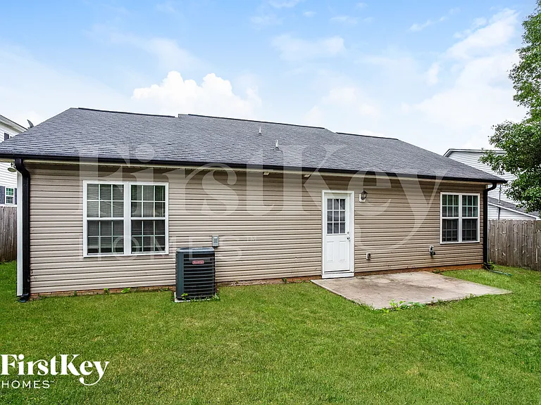 100 Ash Ave NW — Photo 18