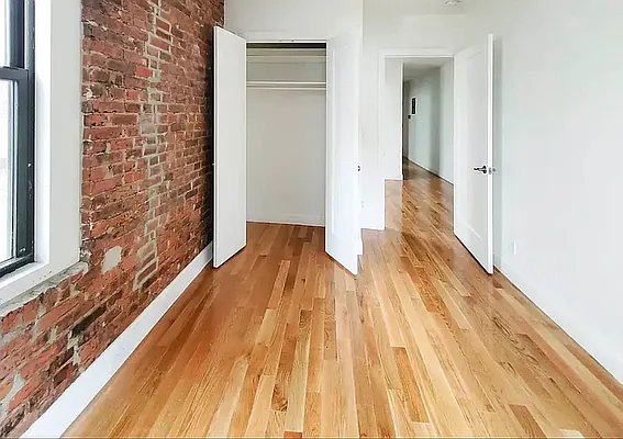 Rented by Brighton Management | media 10