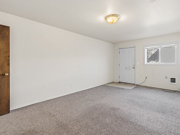 4th image of 119 N 9th St