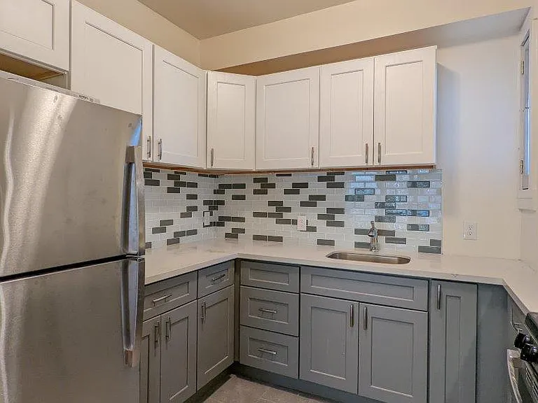 2423 Blake Street — Photo 16