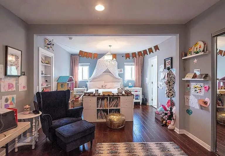 7403 Alverstone Ave — Photo 40