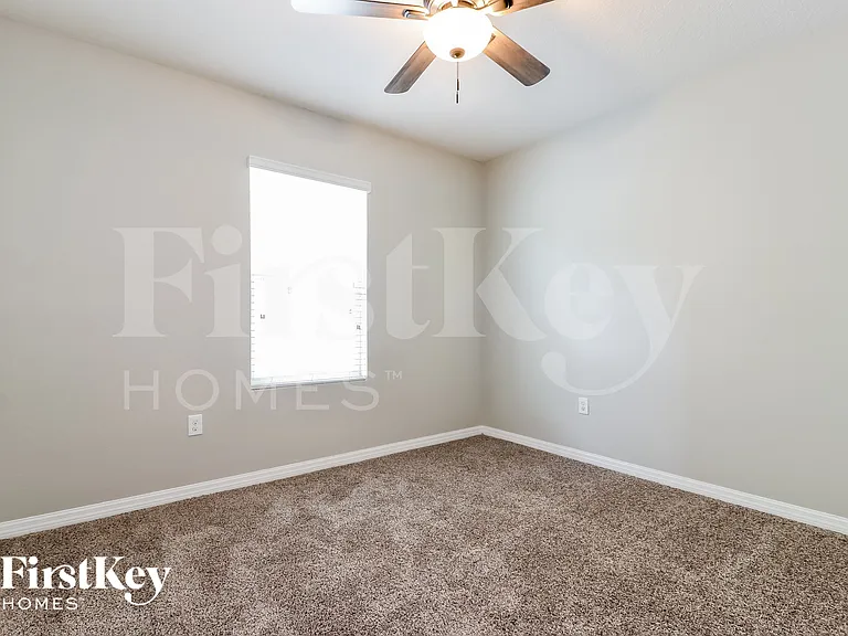 36048 Carriage Pine Ct — Photo 10