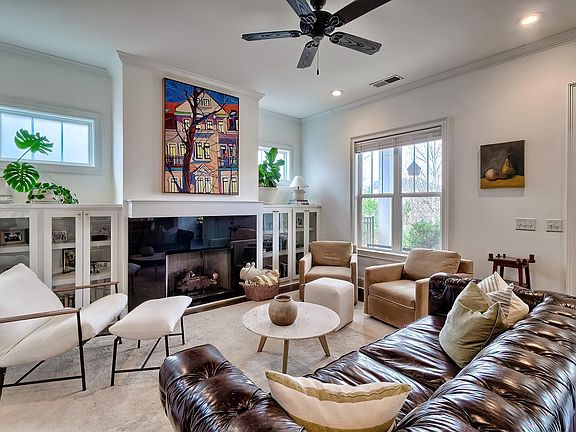 4th image of 213 Coldwater Xing