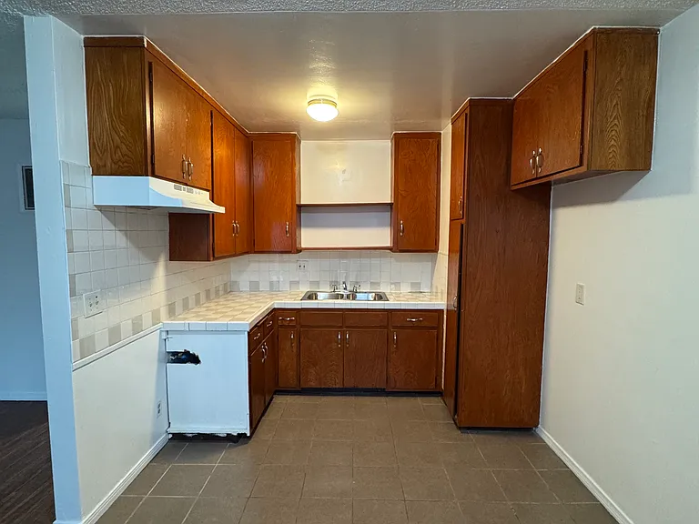 5192 W 20th St #6 — Photo 6