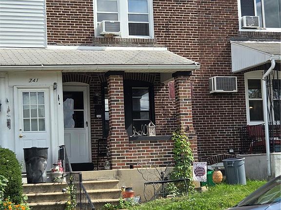 3rd image of 743 S 10th St