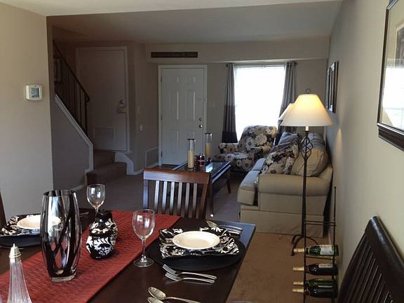 Living & Dining Space 1