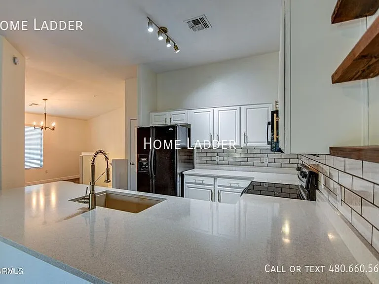 2250 E Deer Valley Rd #26 — Photo 7