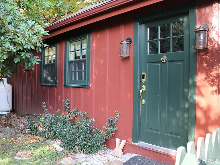 1035 Southford Rd #2 — Photo 2