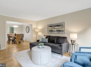 5466 Mersea Ct, Burke, VA 22015