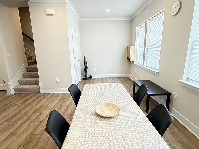 1235 Greylock Ln — Photo 16