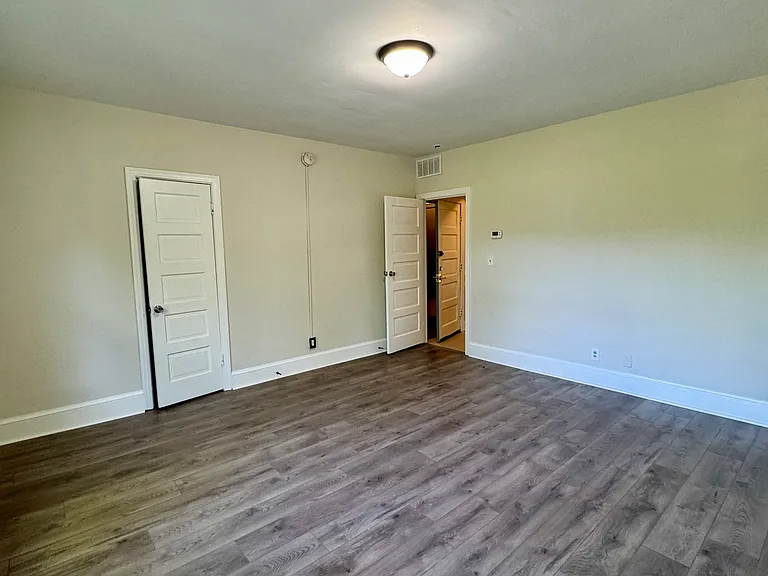 207 Adams St NE #4 — Photo 7