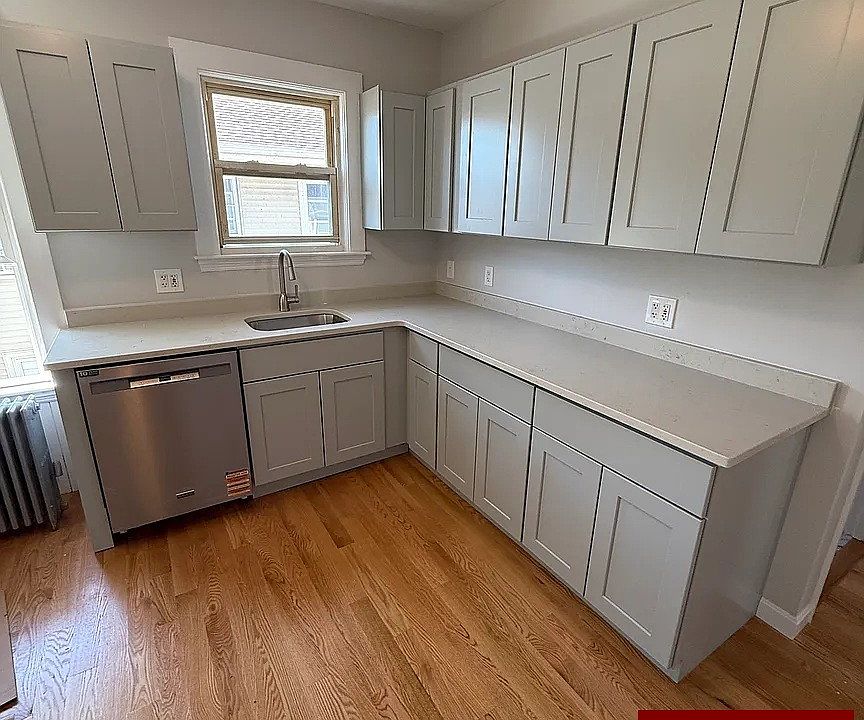 1st image of 288 Boston Ave