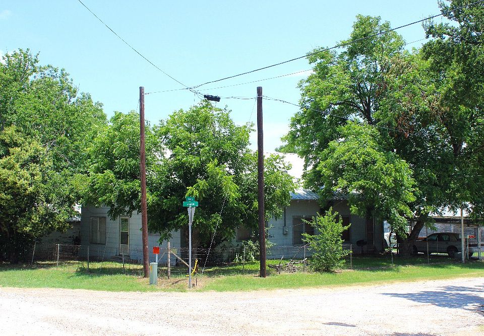 1st image of 333 W Labadie Ave