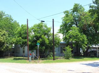 333 W Labadie Ave, De Leon, TX 76444