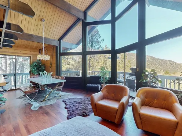2461 Tyndall Way, Pine Mountain Club, CA 93222