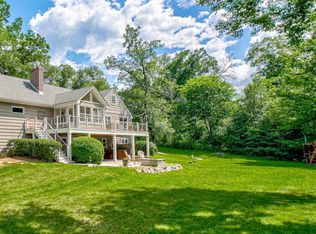 57 E Pleasant Lake Rd, Saint Paul, MN 55127