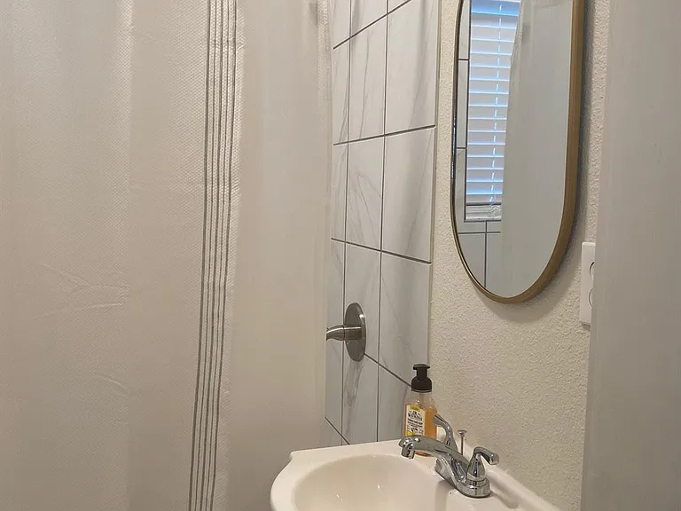 2708 Winbern St — Photo 13
