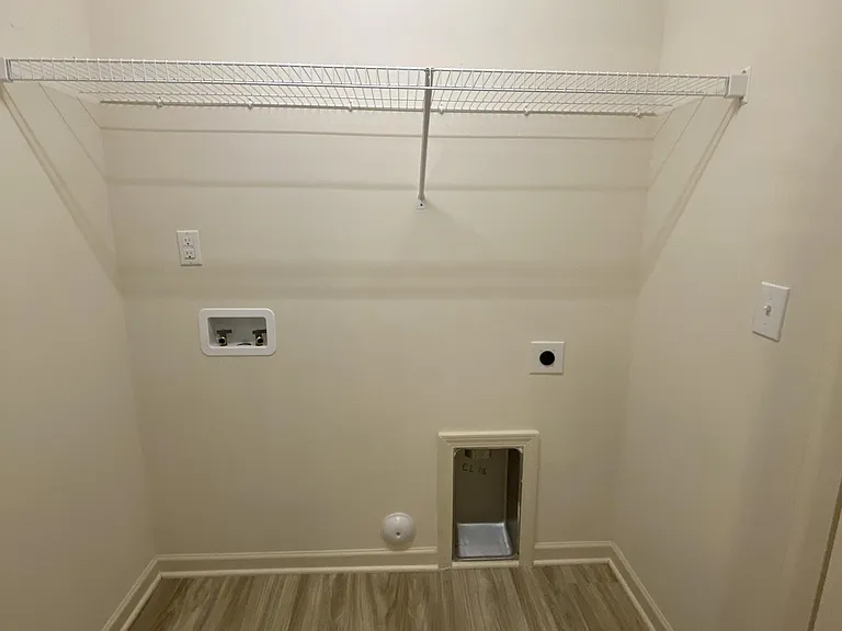 8 Rochambeau Ct #1 — Photo 5