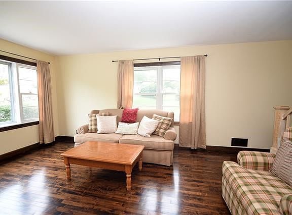 Spacious living room.