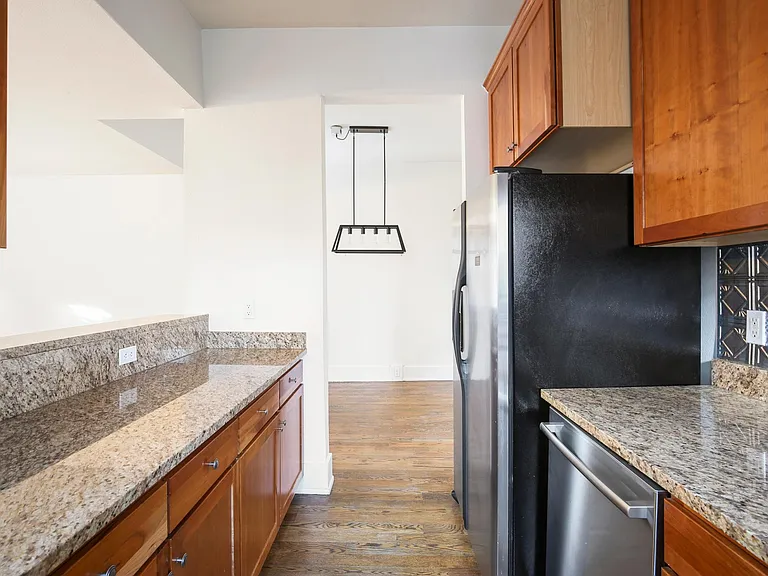 2081 N Ogden St — Photo 10
