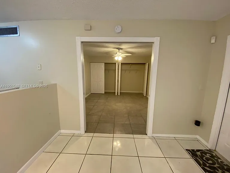 629 Executive Center Dr — Photo 18