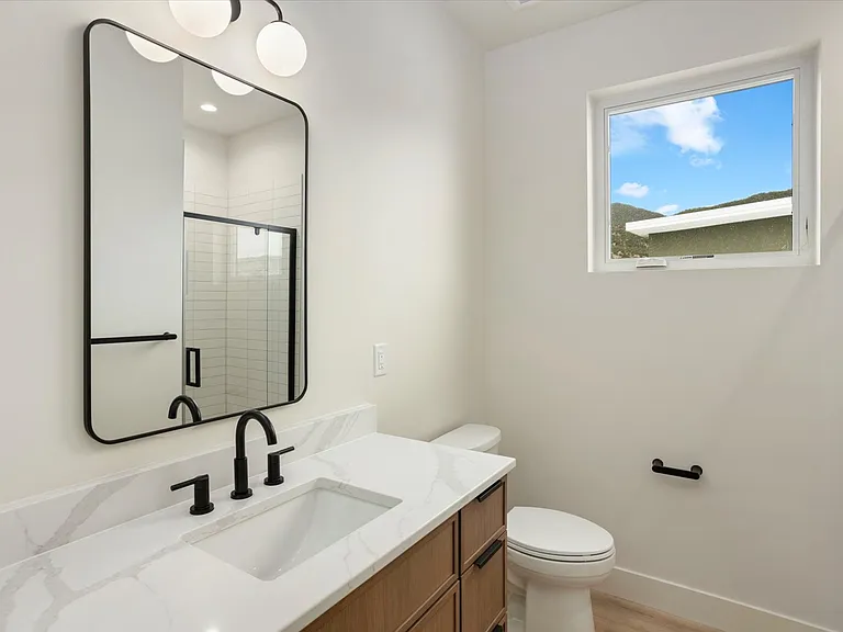 102 Chase St — Photo 11