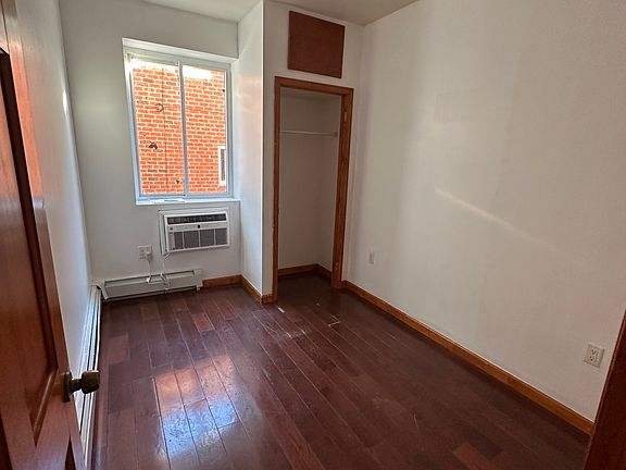 5th image of 45XX 164th St