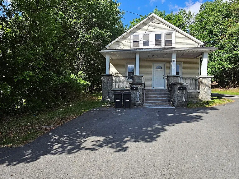 16 Monticello St #2 — Photo 11