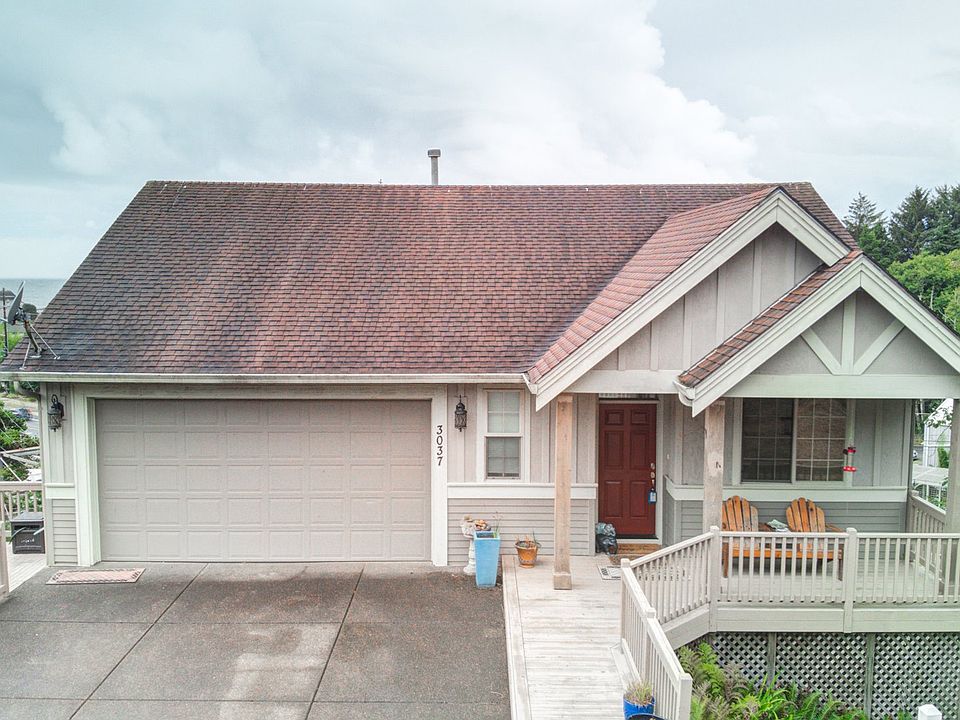 1st image of 3037 SE Dune Ave