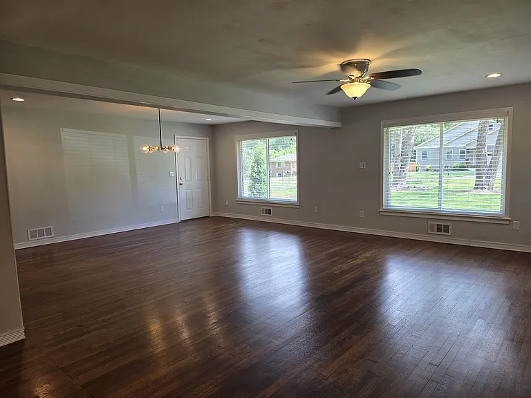 869 Jefferson Ave — Photo 3