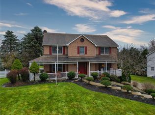 100 Glenbrook Dr, Cranberry Township, PA 16066