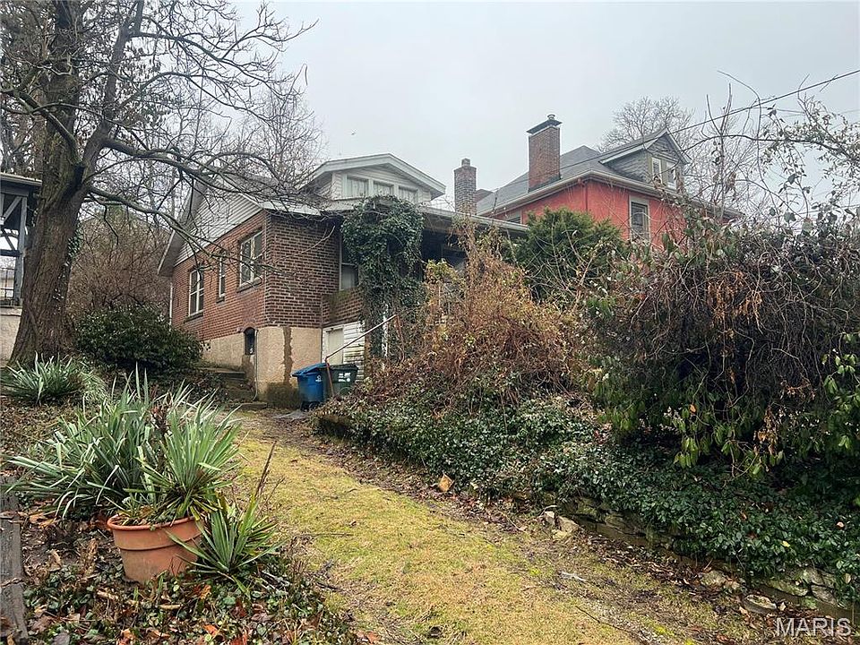 2nd image of 7392 Arlington Dr