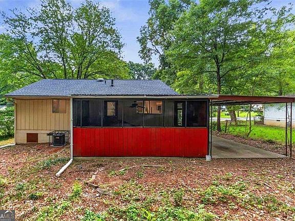4th image of 6177 Crestview Ln