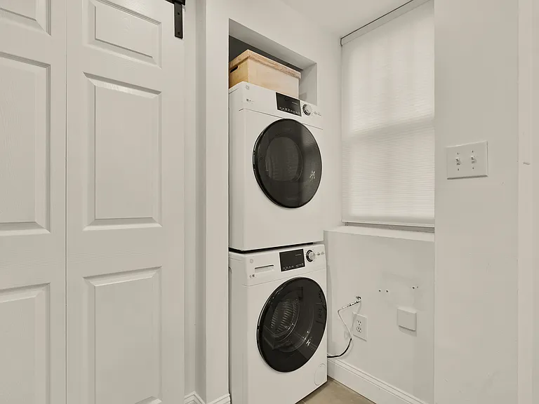 2370 Champlain St NW #21 — Photo 11