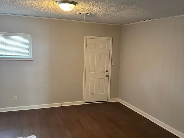 297 Eastview St — Photo 9