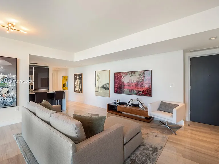 1451 Brickell Ave #2405 — Photo 2