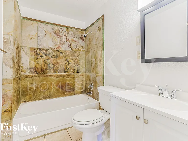 2518 E Don Carlos Ave — Photo 11