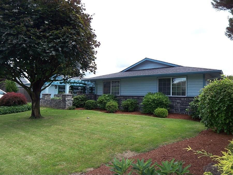 1st image of 131 Alameda Dr
